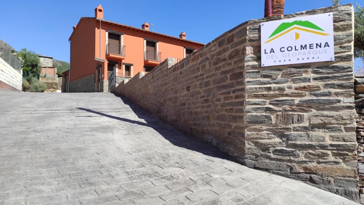 Casa Rural La Colmena Del Geoparque Navatrasierra Exterior foto